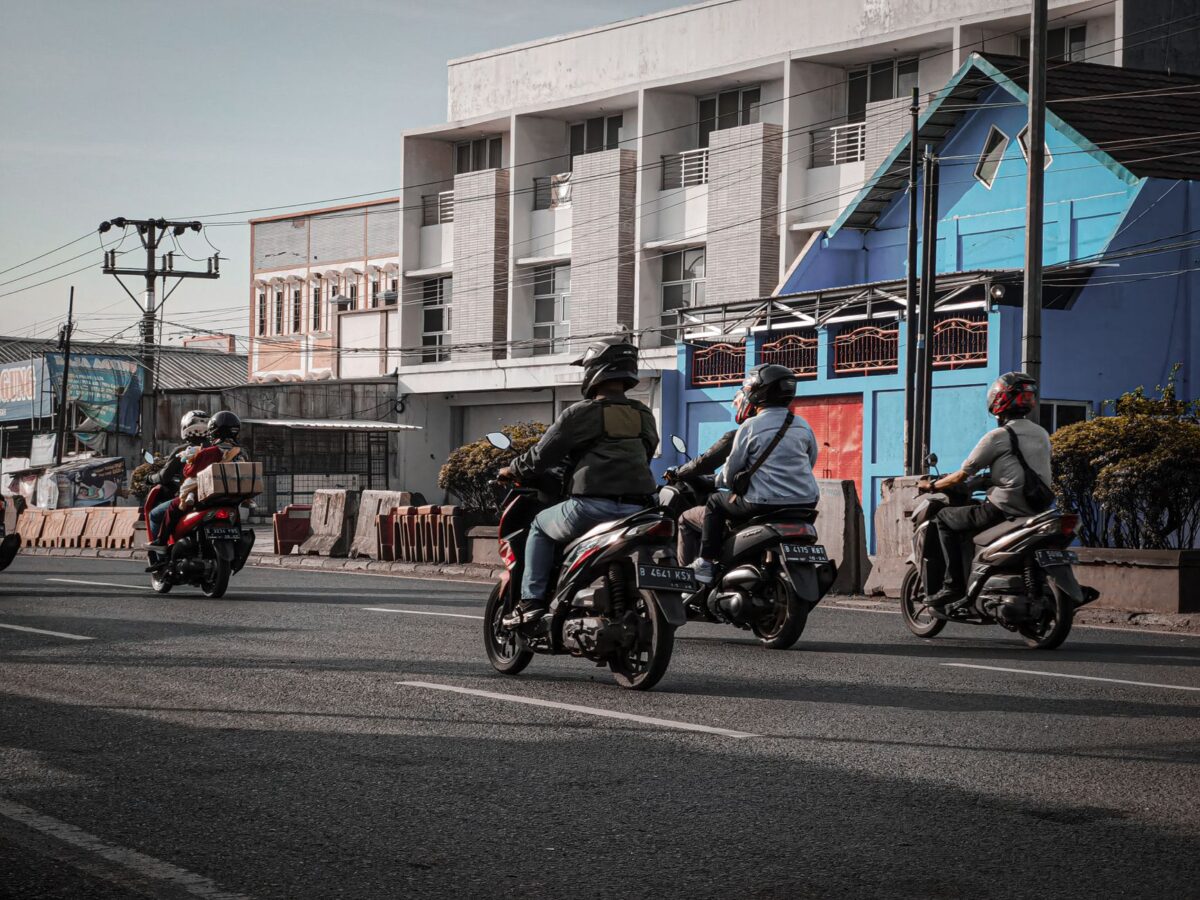 nuts motors univers communauté née route